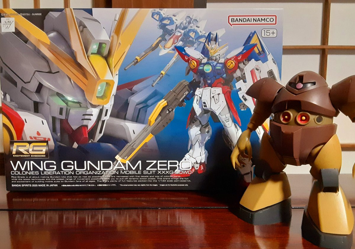 NOFUTURE222's tweet photo. 昨日のプレバン朝市で注文したRGウイングガンダムゼロ届きました～🙂
早い、早いよプレバンさん
#プレバン朝市 
#プレバン https://t.co/P9ka9QNtQG