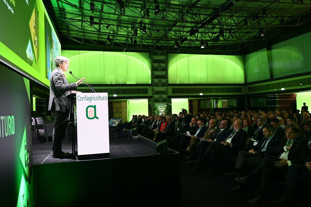Il keynote speech di <a href="/matteozoppas/">Matteo Zoppas</a> <a href="/ITAtradeagency/">Italian Trade Agency</a> #noisiamoconfagricoltura #agricolturafuturo #confagricoltura