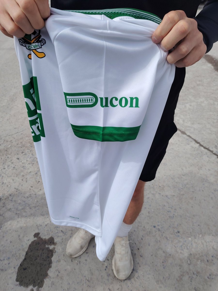 KanturkGAA's tweet photo. Kanturk GAA held a jersey launch this morning, unveiling their new kit with Twohig’s SuperValu as main sponsor and Ducon Concrete as co-sponsor. https://t.co/CfSMY1zwtE
