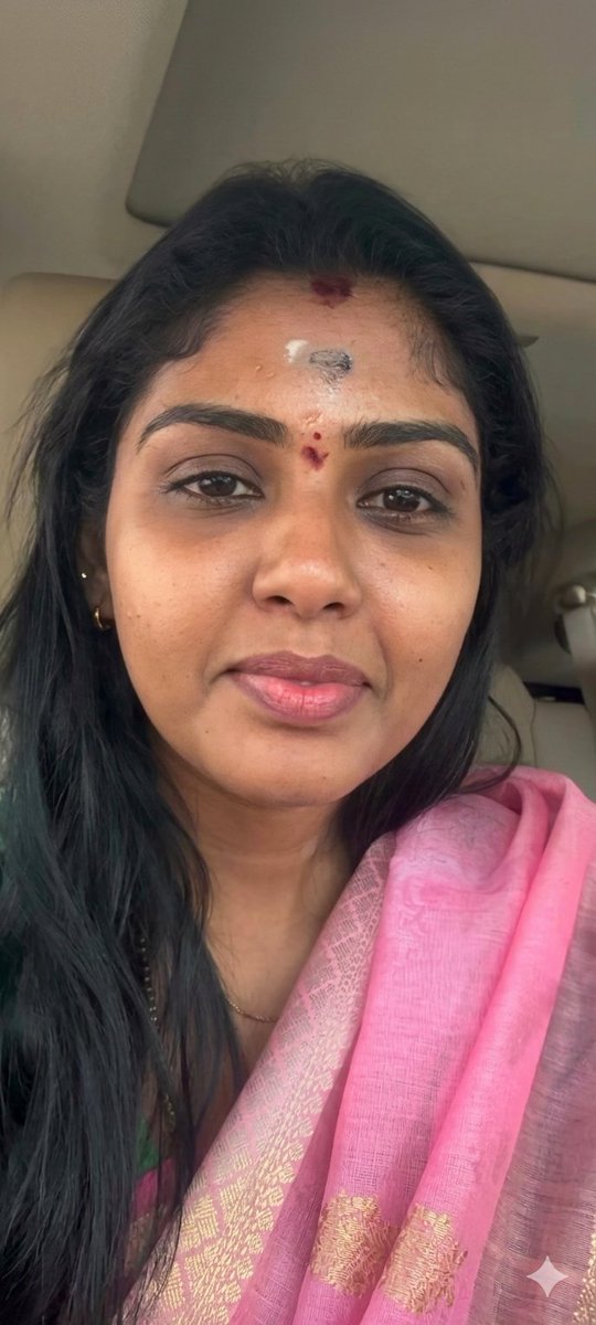 Nivinpaul14202's tweet photo. Any hema lovers iruntha vaanga guys pictures share panni chattingla ivala okkalaam https://t.co/QWDPjjHFck