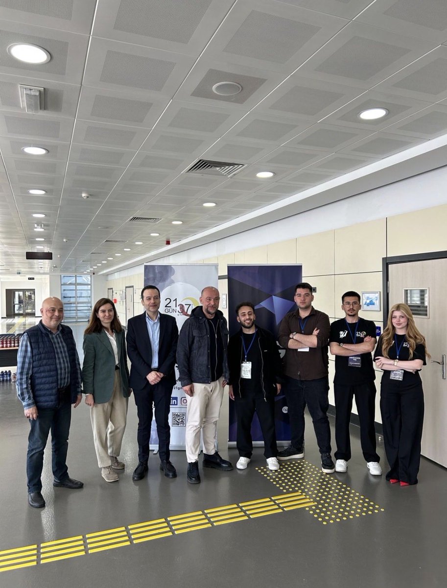 sauutic's tweet photo. İki gün süren etkinlik kapsamında; iş dünyasının farklı alanlarında önemli görevler üstlenen değerli isimler öğrencilerimizle bir araya gelerek kariyer yolculuklarını, sektör deneyimlerini ve profesyonel bakış açılarını paylaştı. https://t.co/oLYdW2nsX7