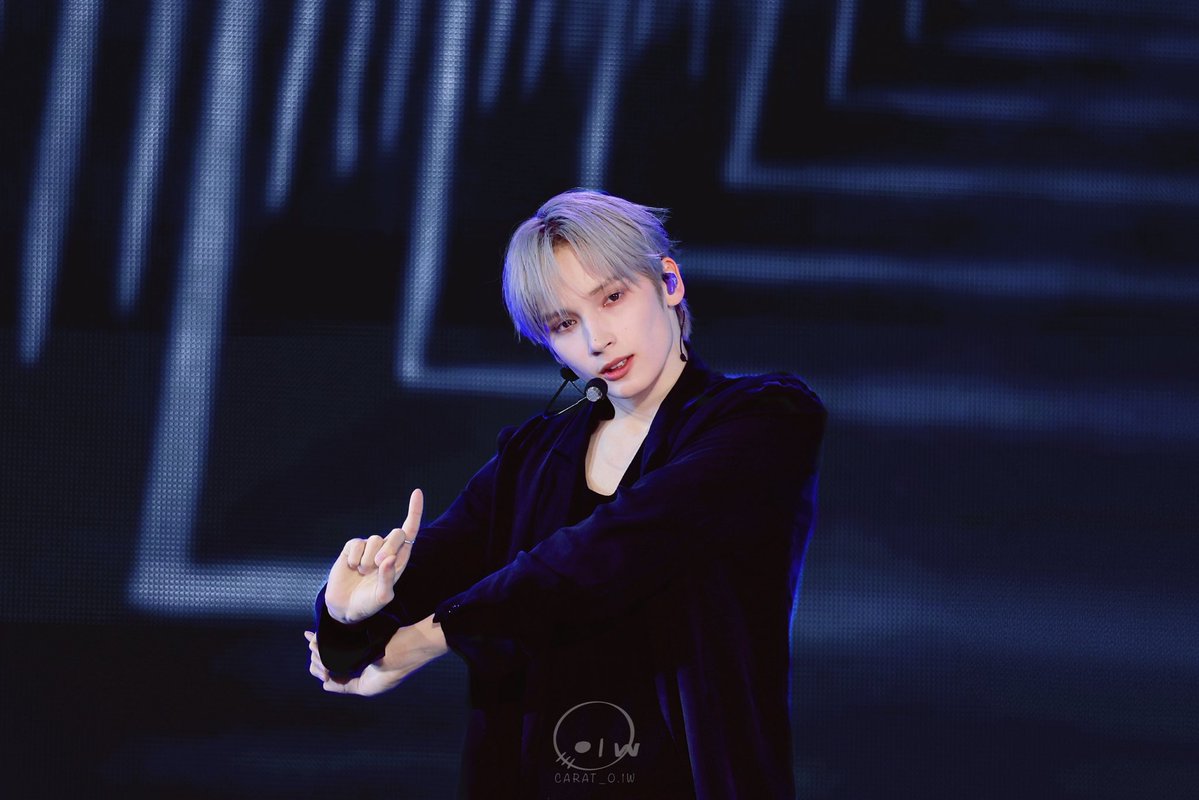 𖤐

#休寧凱 #HUENINGKAI #HUENING #KAI #휴닝카이 #TXT