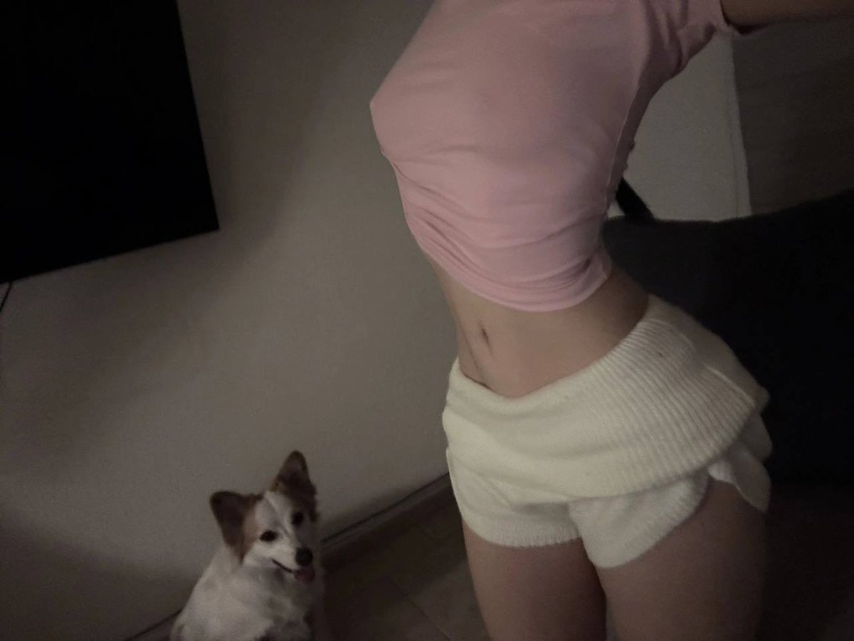 Emma tweet media