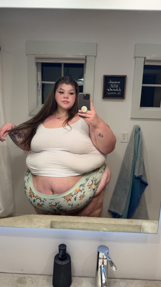 Marie tweet media
