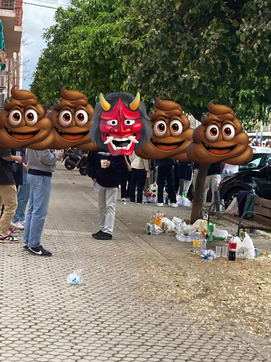 poder_civico's tweet photo. ¿Compensan los eventos a los barrios afectados? No
Nunca vemos reflejado el supuesto impacto económico en nuestros barrios, con mejoras, dotaciones, aparcamientos para residentes, etc. 
Los eventos solo nos traen ruido, degradación, vandalismo, incomodidades, saturación y pérdida de calidad de vida, vulnerándose derechos fundamentales como el derecho al descanso, a vivir en un espacio tranquilo.
Justificar la vulneración de derechos simplemente por ganancias económicas, es como justificar la prostitución,  la venta de drogas, la pedofilia, o cualquier otro acto que perjudique a las personas y afecte a su salud.