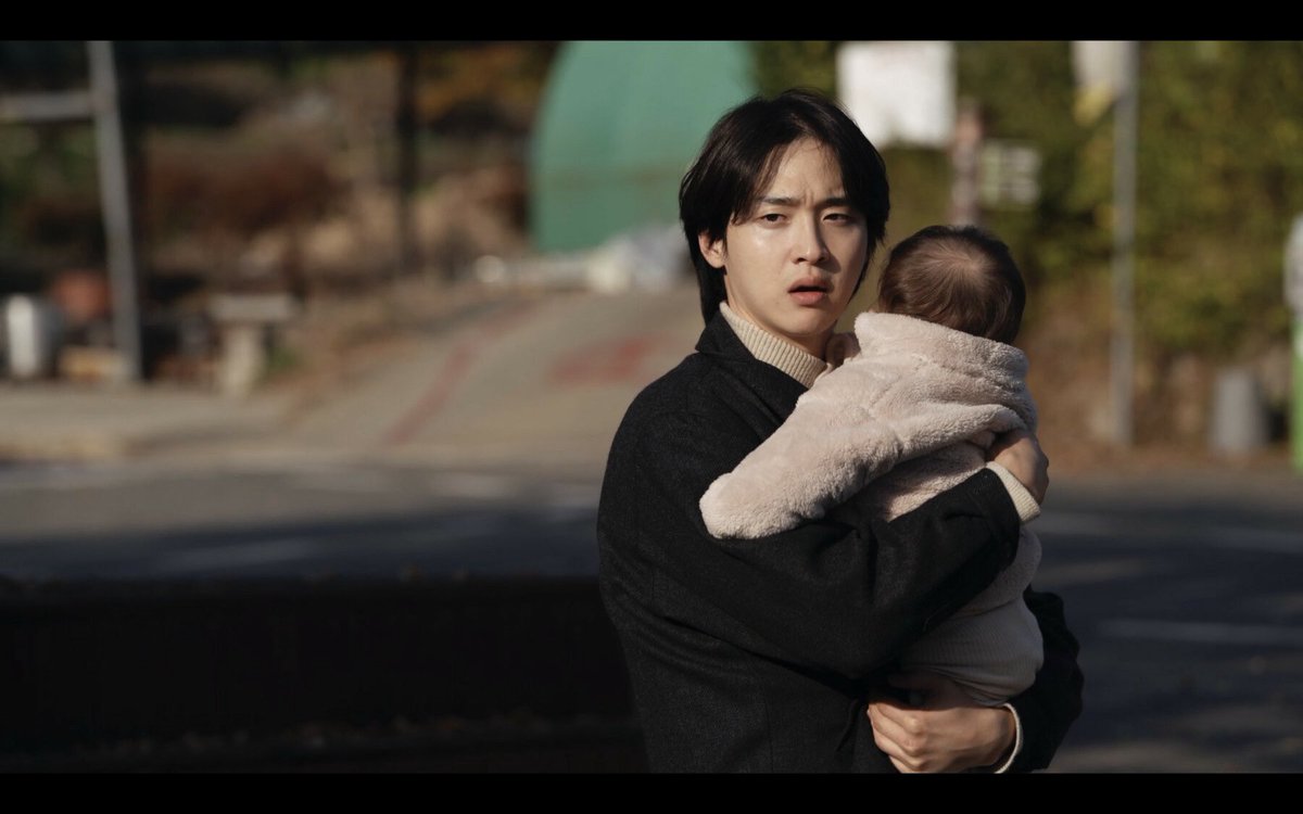 ✅ 첫 번째 상영작은 
<누룩> 장동윤 감독의 단편영화 <내 귀가 되어줘>입니다. 배우 장동윤이 연출자로 첫 선을 보인 단편영화로 시네마 공일 단편영화관에서 한 달 간 만나보실 수 있습니다.

✅ 자율 관람으로 별도의 관람료 없이 누구나 이용 가능합니다.