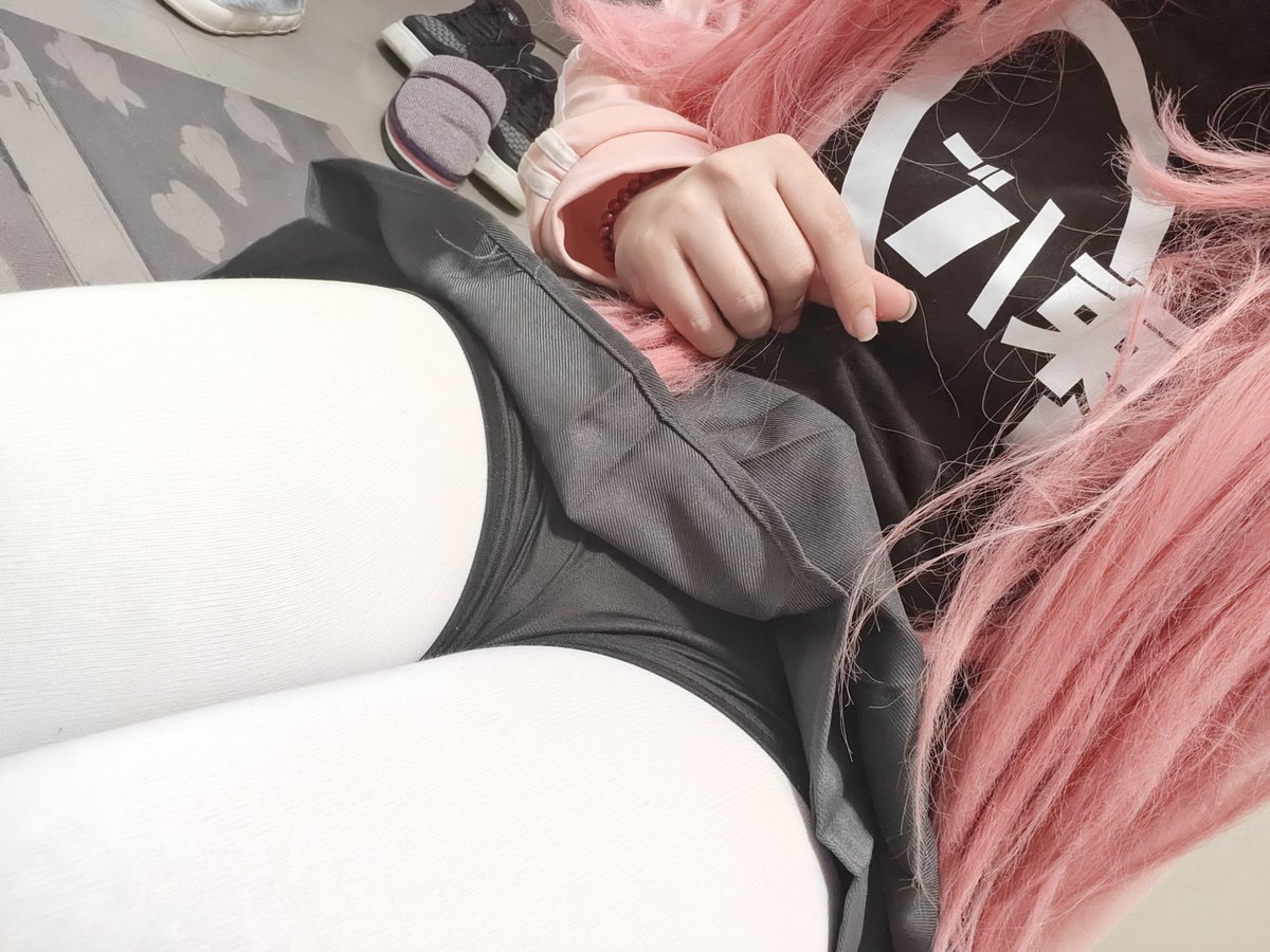 🖤君君🖤 tweet media