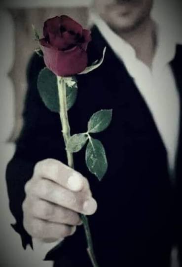 _a66e's tweet photo. @tala99911999 وأنا أنتمي إليكِ،
كأن الورد كله ازهر في صدري يوم رأيتكِ. https://t.co/e5tvsOAzdL
