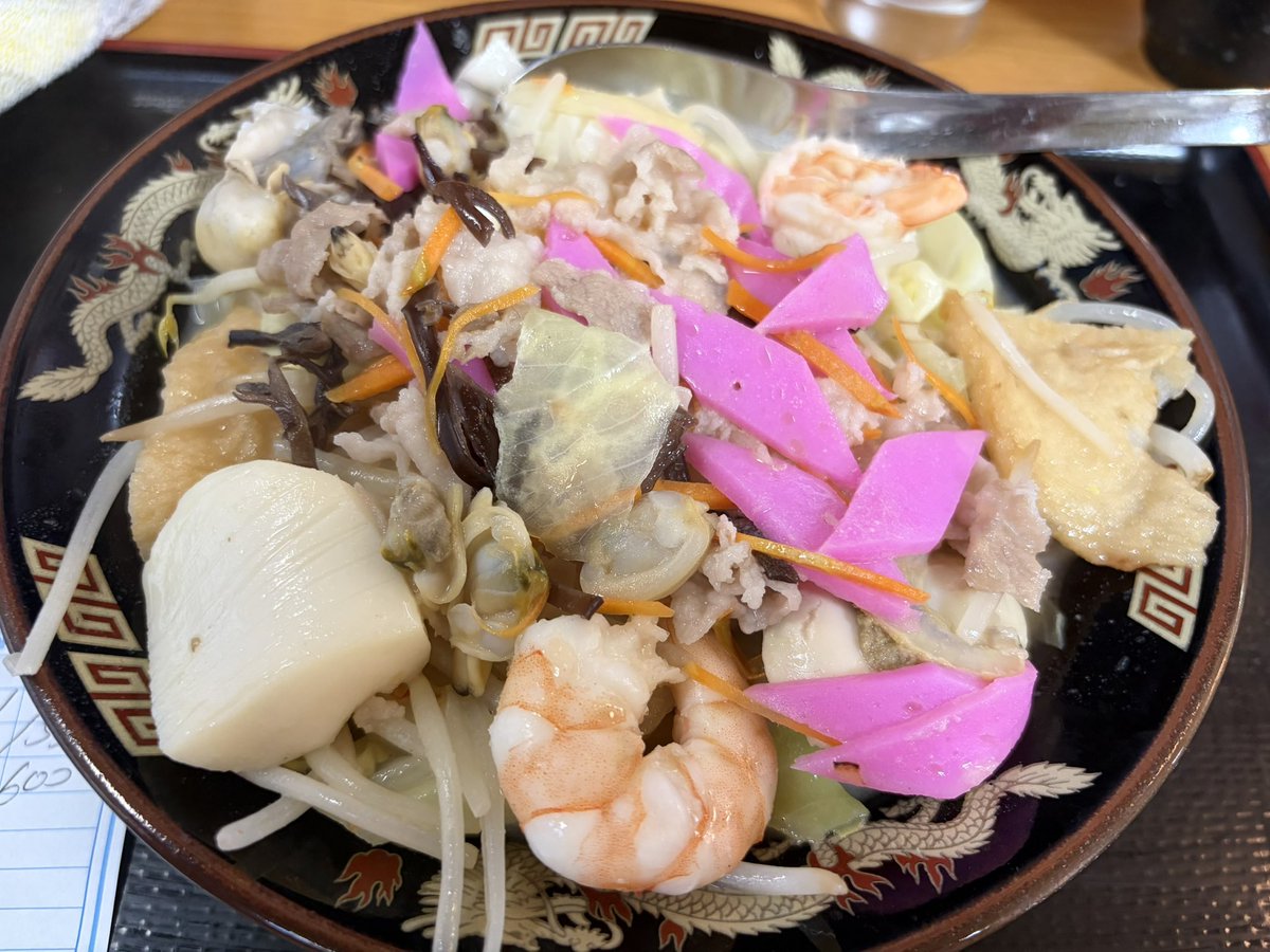 starmabo's tweet photo. 競馬辞めてから1週間目、とうとう解禁する時が来たみたいだ！去年のNHKマイル3連単150万円的中させたオレが1番得意なレース。長崎県に来て紙馬券は買えないがやってやるって！明日から大相撲5月場所楽しみだしMリーグファイナルもくそおもれーぞ！ゴールデンウィーク後半戦遊ぶぞーオラオラオラオラ https://t.co/tj9XAACFDP