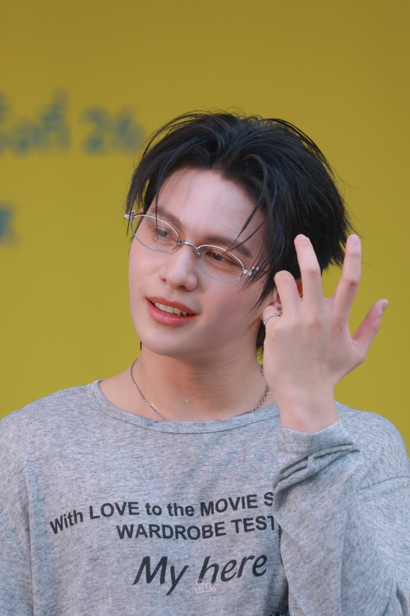 นิน | nin | tweet media