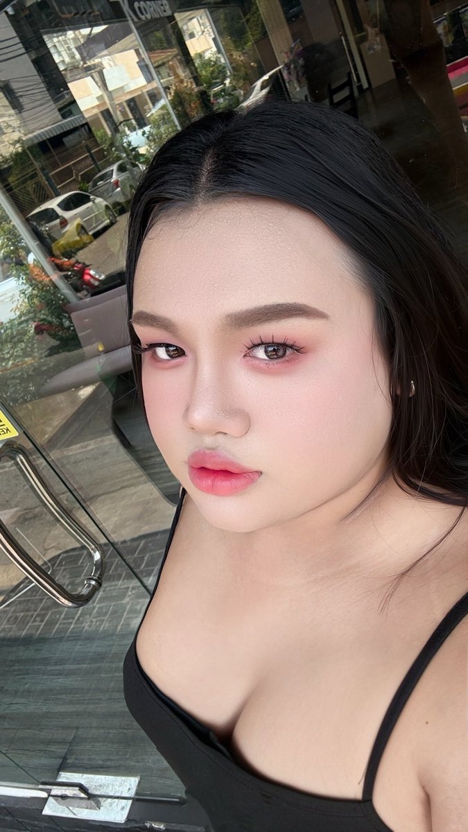 นมเหนียว tweet media