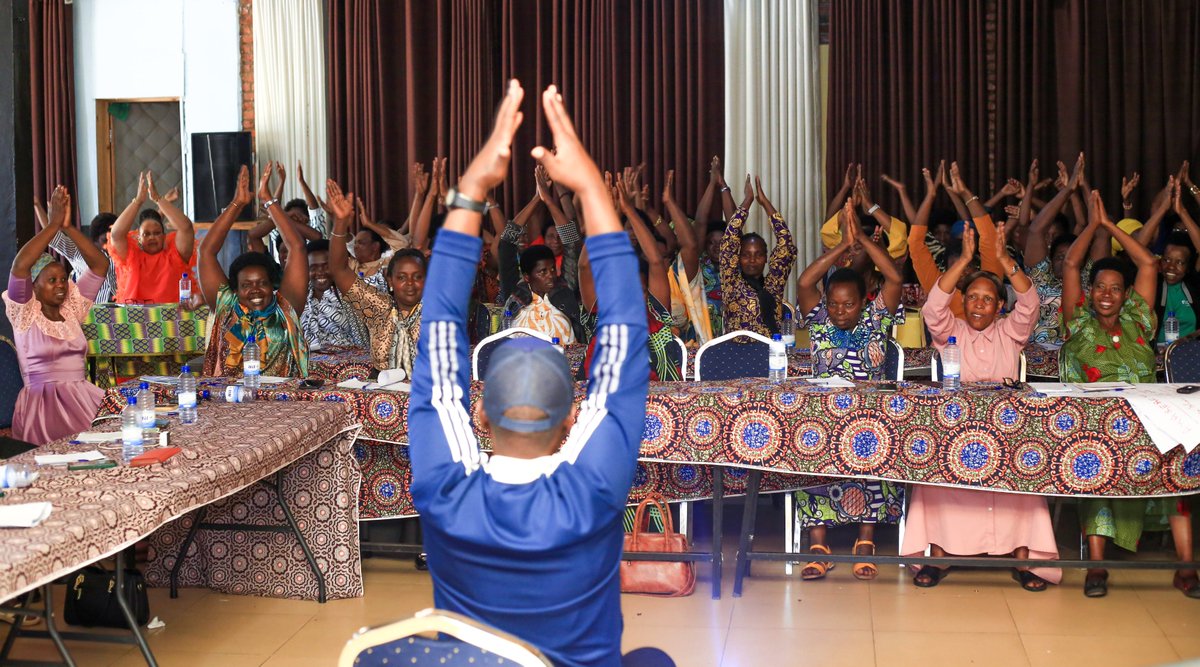 RWN_WomenNet's tweet photo. Through practical sessions on GBV prevention, self-care, MASIDAMA, ADR, and economic empowerment, they strengthened their ability to support their communities with care. By the end of the training, they developed clear action plans on how they will bring these ideas to life in their communities.

@RwandaLocalGov
@UNTrustFundEVAW
@GBVnet
@unwomenrwanda
@ProfemmesTH
@GenderMonitorRw
@RwandaGender
@trocaire 
@medicamondiale 
@KvinnaKvinnaINT
@unwomenrwanda
@AFD_France
@ambafrancerwa
@womenstrongintl
@FemnetProg
@balikungerii
@GBVnet
@WomenforWomen
@giz_rwanda