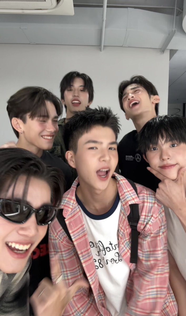 พริกหวานเจี๊ยบ ᙏ̤̫ สมุนลูกพี่โก๋ตัวแสบ🍊 tweet media