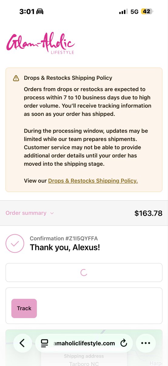 officialoglex's tweet photo. So glad I was able to buy my first Glamaholic bag. I got med. In silver 😍 https://t.co/j3XpbKqJ3R