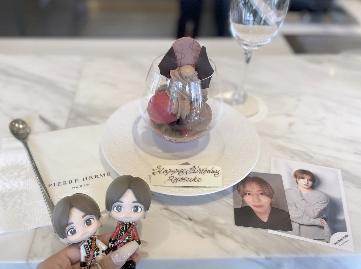 🧁 tweet media