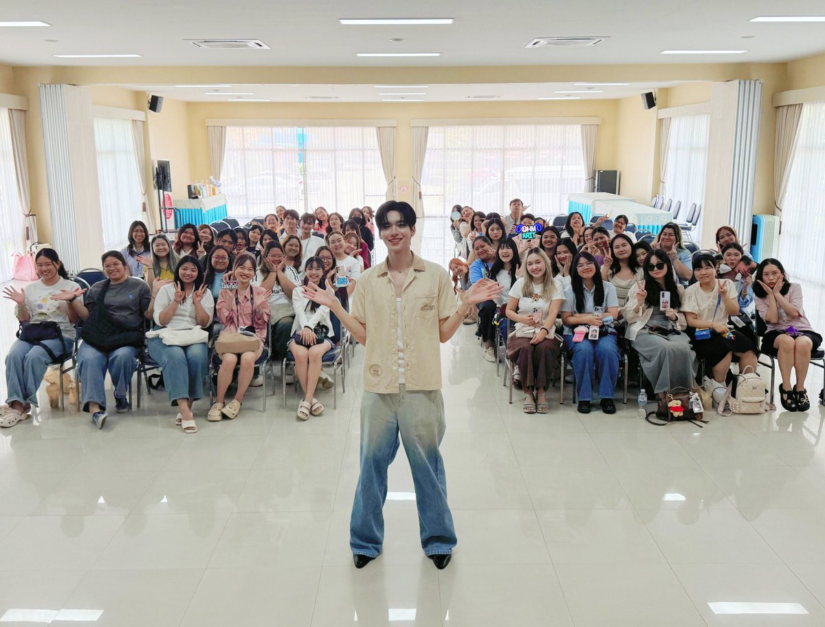 ohmkrit_family's tweet photo. 2025 💛                                       2026 🩷

ด้อม Divas ค่อย ๆ โตขึ้นแล้วนะ 🥹🫶🏻

OHMKRIT MADE TO GIVE
#OhmMakeMeritDay2026

˚‧⁺ #ohmkrit , @ohmkrit 🐈‍⬛ ‧₊ https://t.co/IPtolV6BgI