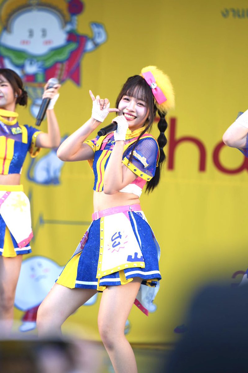 『メロンジュース』を歌ったのにはビックリしました！
(写真ブレててすんません)
ไม่คิดว่าจะมีเพลง Melon Juice ด้วย🍈
#SaonoiBNK48
#タイフェス東京2026
#ThaiFestivalTokyo2026
#ThaiFestival2026