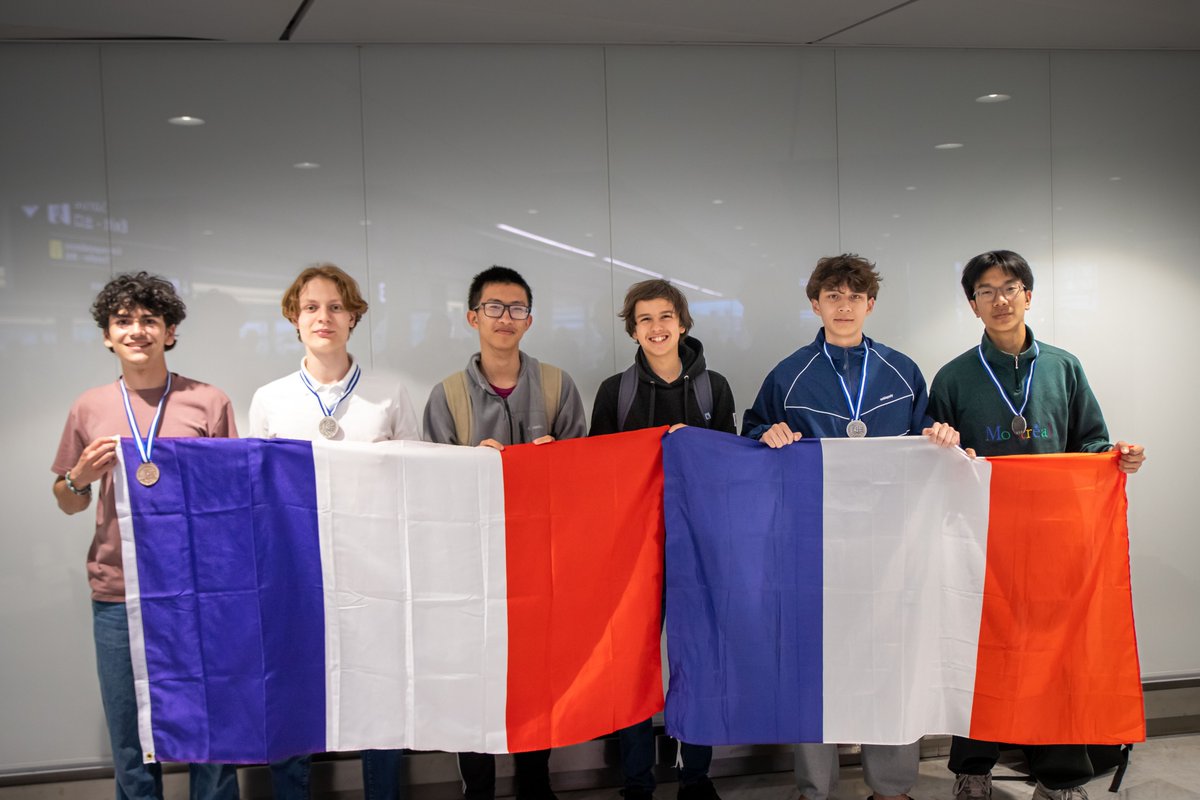 MathsOlympiques tweet picture