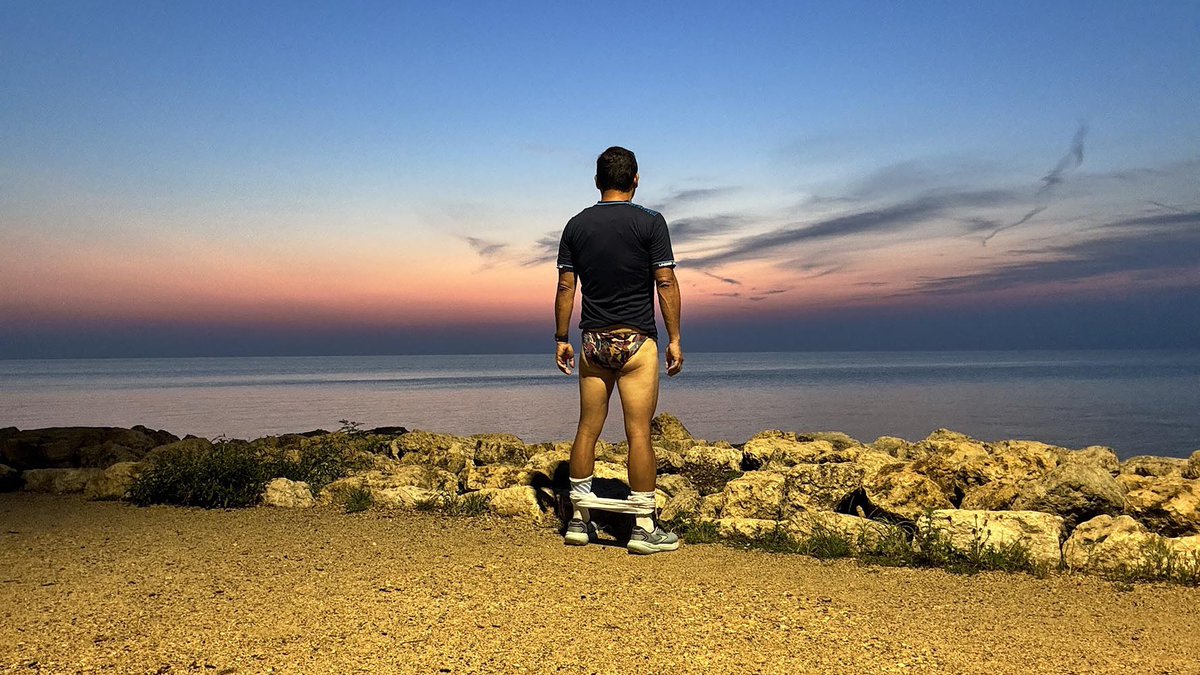 chicagobrfs's tweet photo. Underwear that matches the marine layers at sunrise #bikinibriefs #calzones #mutande #slips

🩲: N2N Bodywear https://t.co/xRJNC3KSjd