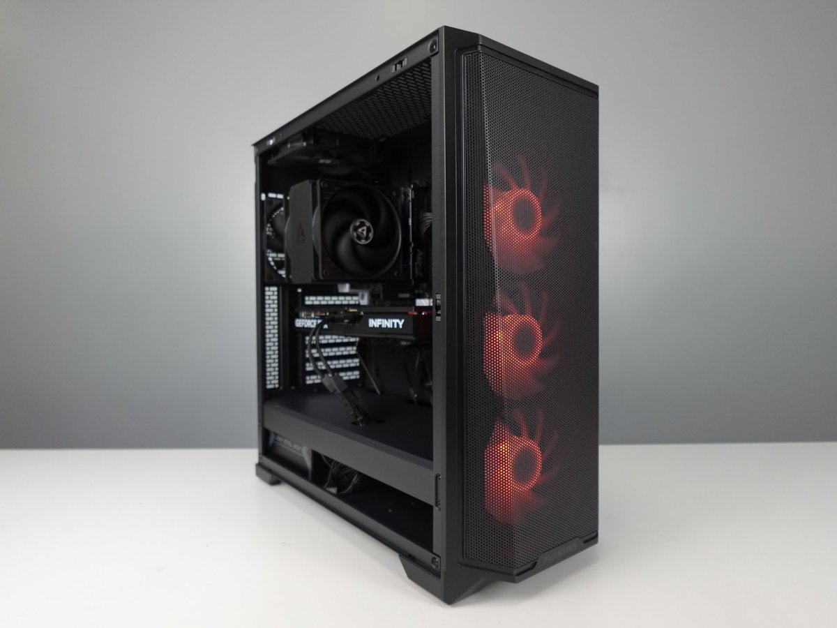MonPetitPC's tweet photo. 1300€ : rtx 5070 / 7500x3d / 16go ddr5 / 2to nvme
Propre sans fioritures 
Efficace
Montage sur mesure et budget respecté https://t.co/cs9T0u7R0m