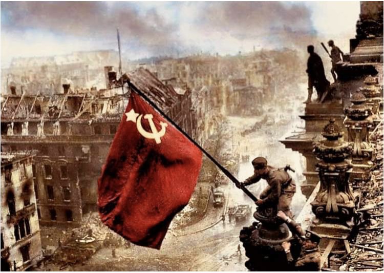 IUSierraOested1's tweet photo. 9 DE MAYO: 81 AÑOS DE LA DERROTA DEL NAZISMO Y LA LIBERACIÓN DE BERLÍN POR EL EJÉRCITO ROJO https://t.co/V4Orl71ag6
