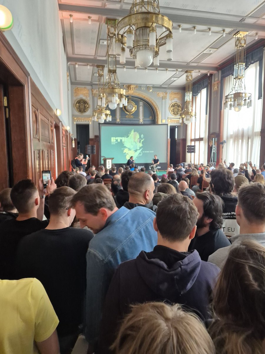 PragueBrewer tweet media