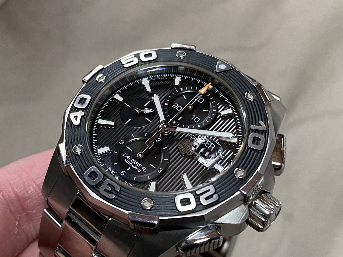 初めてのタグ・ホイヤー アクアレーサー。 500m防水、ヘリウム