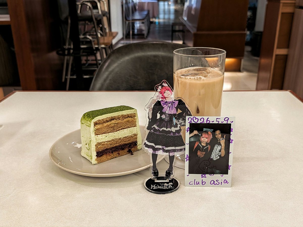 Top'sの抹茶ケーキだよぷるんさん。 (人生で初めて手にしたアイドルの