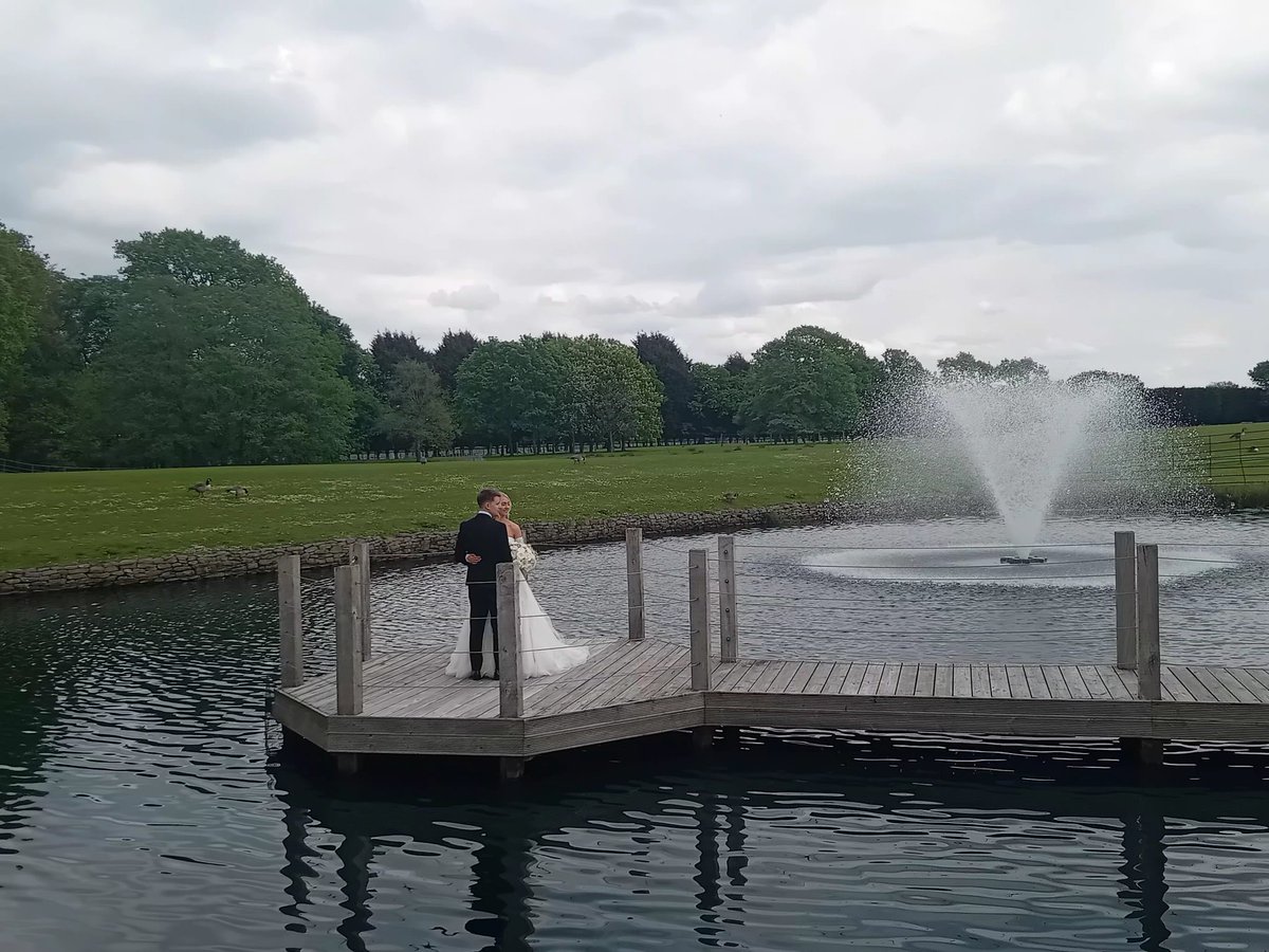 MarkbutlerMC's tweet photo. Congratulations to Rob &amp; Shannon, the new Mr &amp; Mrs Davies, who were married at Merrydale Manor yesterday. Terrific guests &amp; friends: have the most wonderful life together ❤️ https://t.co/FZWuiHPSPi