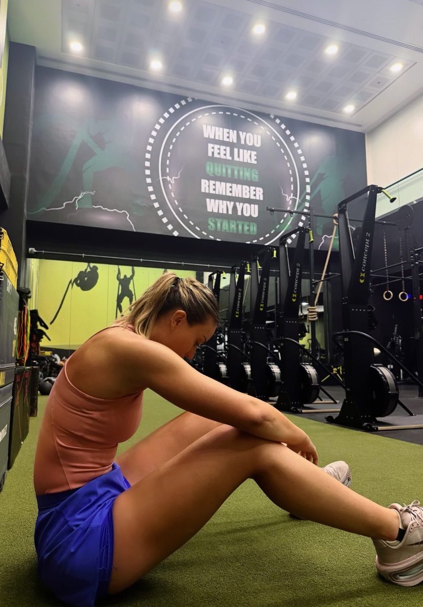badosasquotes's tweet photo. “When you feel like quitting remember why you started”
#fightforit 💪 https://t.co/7FvqV4K69T