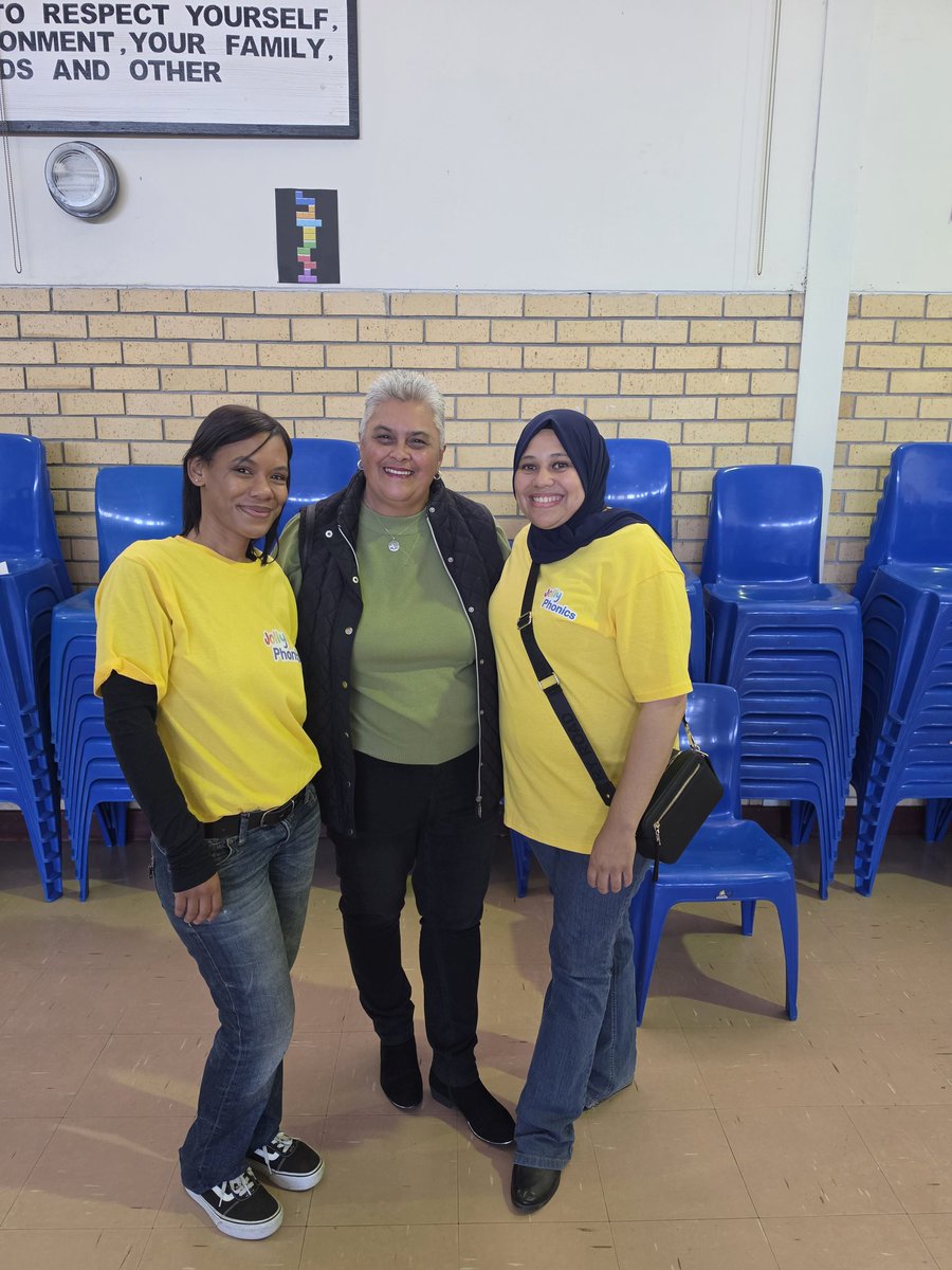 KarenR_Dudley18's tweet photo. Western Cape Education Department : Foundation Phase Jolly Phonics Literacy Hub Parent workshop West End Primary School and learners are so excited!
#SuperProud πͺ
#GrowingReaders #GrowingMinds
@WCEDnews @almaret_dutoit @Jolllyphonics @teachingconnect https://t.co/lyWTZX2zFX
