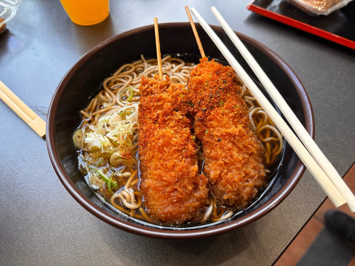 シバトラ tweet media