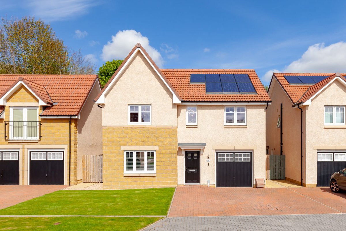 DeansProperties's tweet photo. 📍29 Briestonhill Drive, West Calder

Stylishly presented, 4-bed modern detached villa forms part of a cul-de-sac setting, close to  local amenities &amp; a train station.

🏷️Fixed Price £360,000
🏠To View, call 0131 667 1900
📱https://t.co/Srrby8dErp https://t.co/QVKnBjs6yz