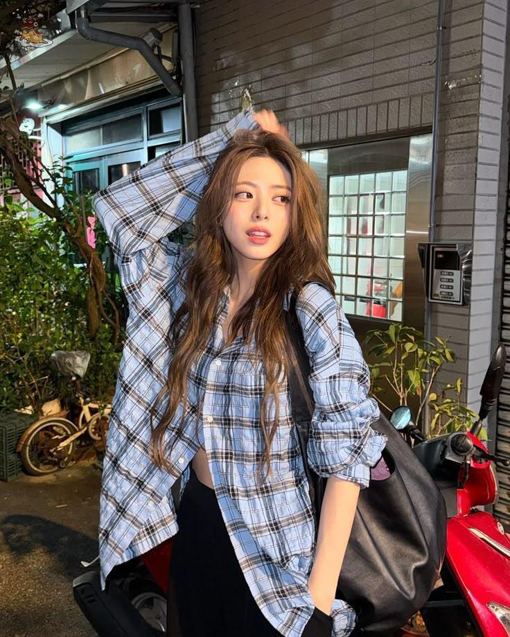 SOC-IE 💛 ˚☽˚.⋆ tweet media