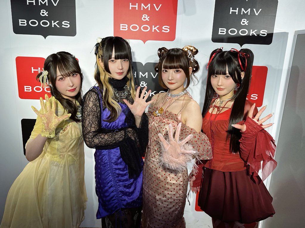 きゅるりんってしてみてフォトブック【information】 tweet media