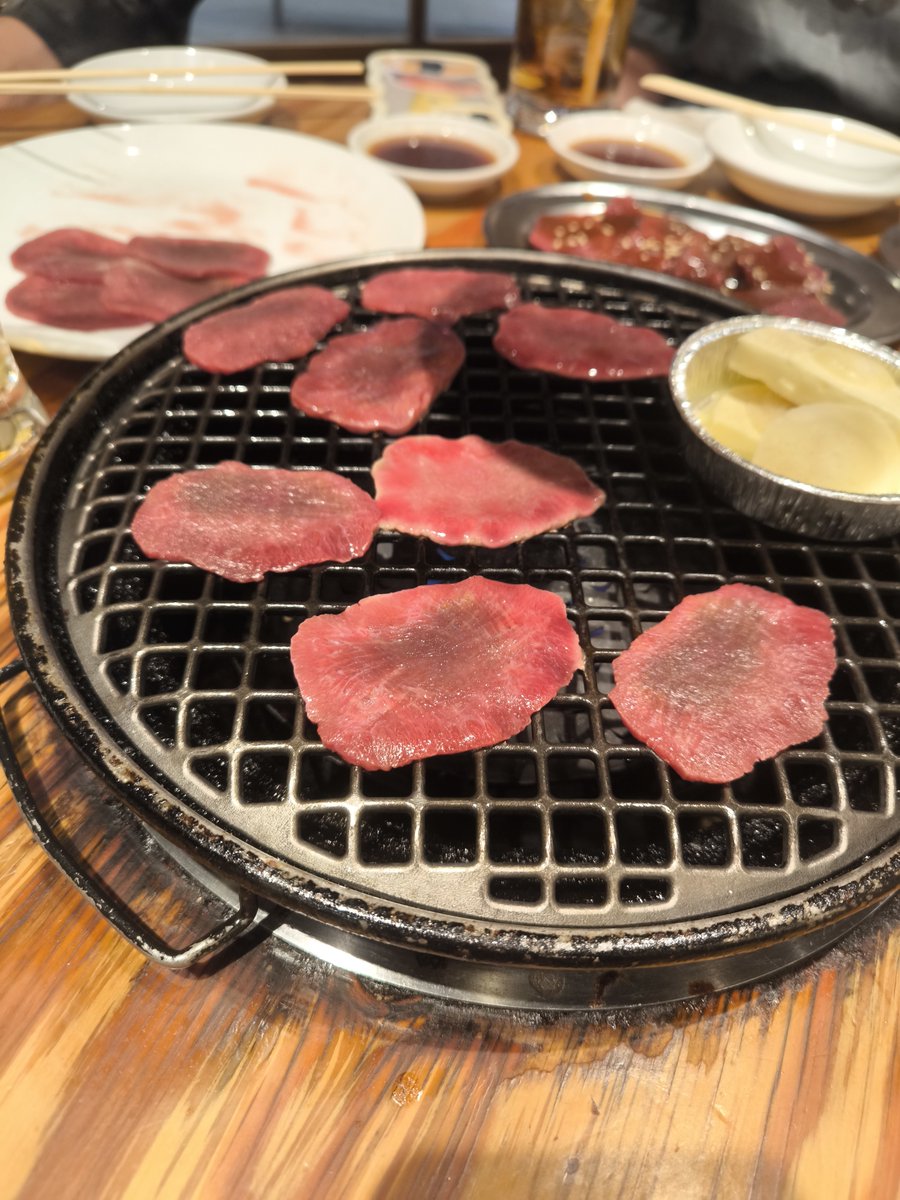 kami_el_3rd's tweet photo. 5月9日はいい肉の日なので https://t.co/BQc58Vm1BV