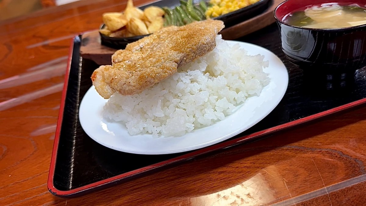omyatochigi's tweet photo. 栃木県那珂川町
としのや
豚生姜焼定食1250円
ライス大盛り＋100円
ライス単品（おかわり）300円
https://t.co/Jo6TUQaN30 https://t.co/P7DZODNLPi