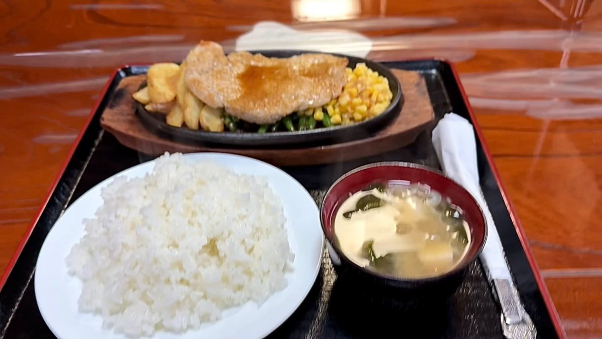 omyatochigi's tweet photo. 栃木県那珂川町
としのや
豚生姜焼定食1250円
ライス大盛り＋100円
ライス単品（おかわり）300円
https://t.co/Jo6TUQaN30 https://t.co/P7DZODNLPi