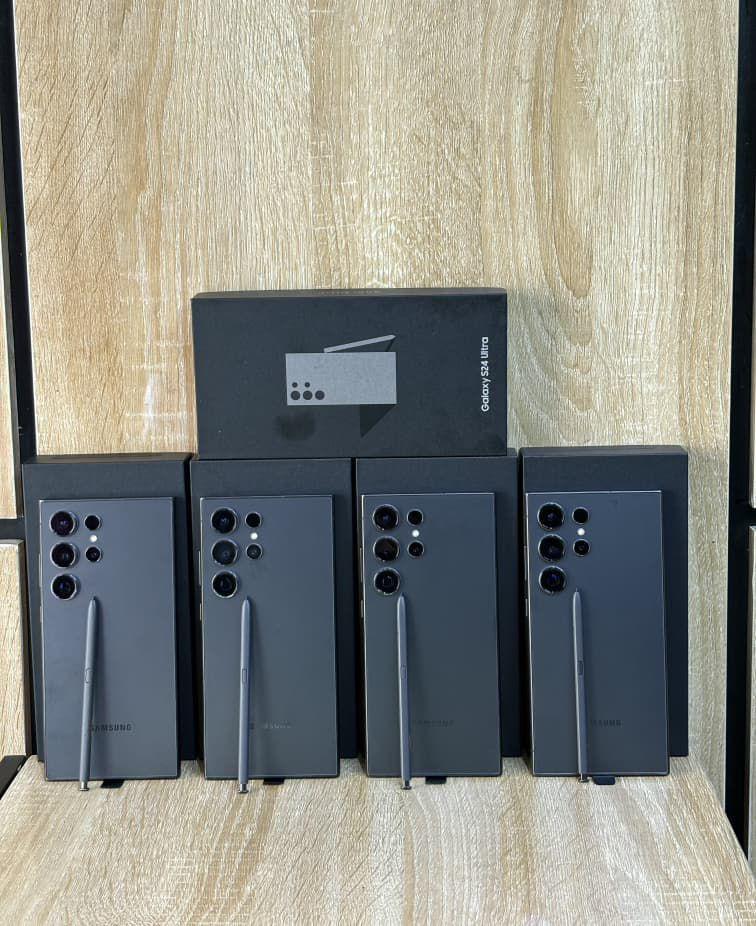 gadgetPlug_tech's tweet photo. Samsung Galaxy S24 Ultra 🇺🇸 
Open Box - Physical + Esim

256GB
512GB 
Restocked🔥

Galaxy S21 128gb
Bulk available

Check out https://t.co/o4YrX3q3yY for these and more❗️ https://t.co/BUdlk9MgTY