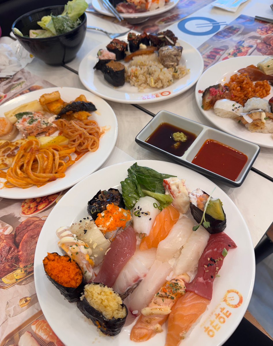 곰득밥 tweet media