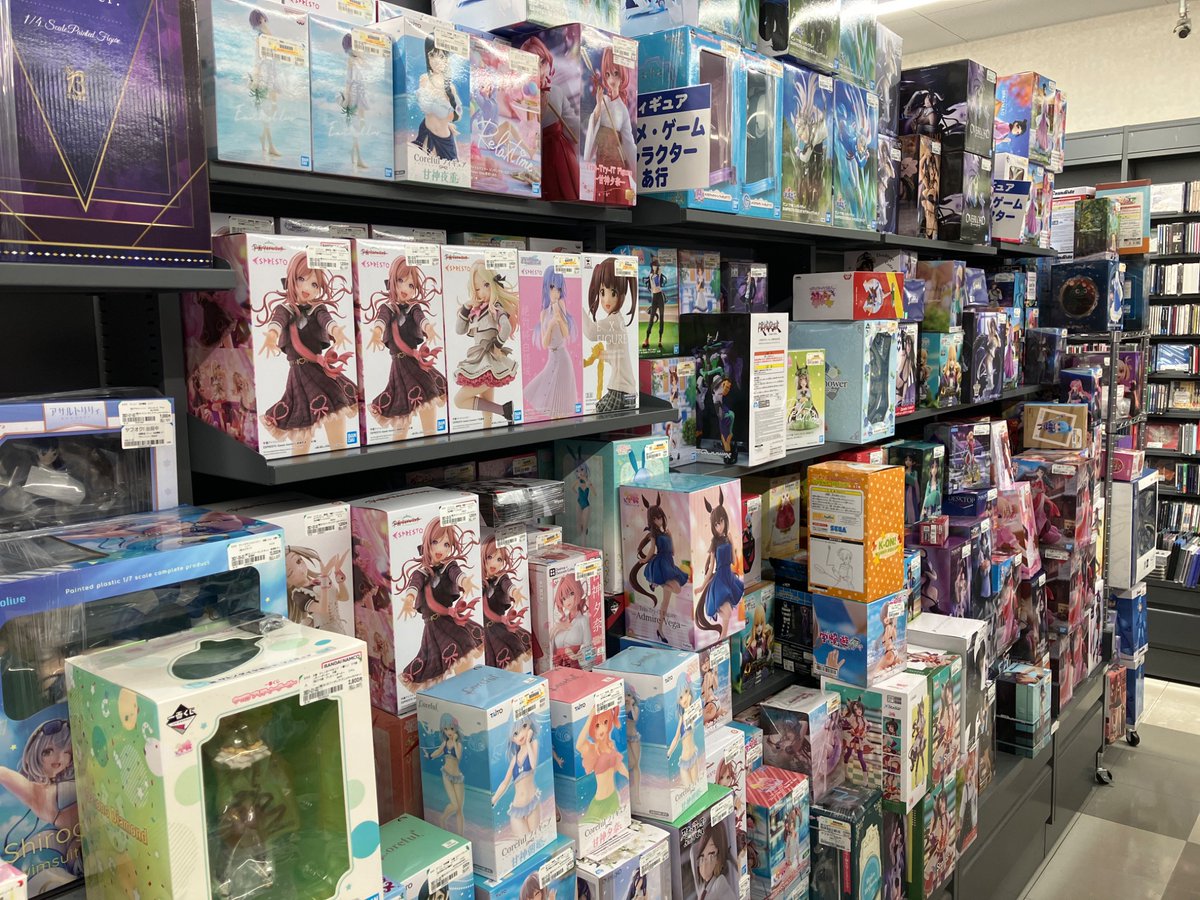 フィギュア値下げしました。 一部商品を30%〜50%しております。 中には