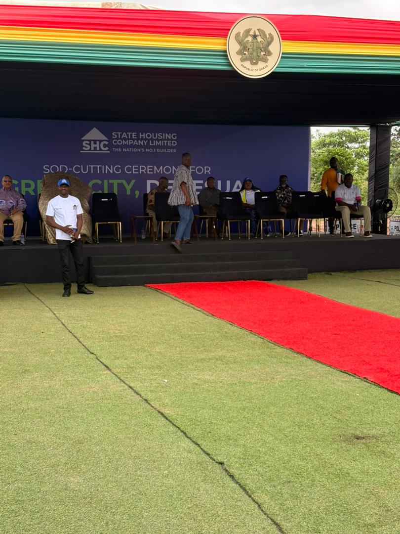 dhat_cyril's tweet photo. Just 30 minutes from the Kumasi CBD, The Green City by State Housing Company Limited offers a modern and accessible lifestyle built around convenience, connectivity, and sustainable living 🚗

 #TheGreenCity #StateHousingCompany #KennethGilbertAdjei #Dedesua https://t.co/SphjopGIkZ