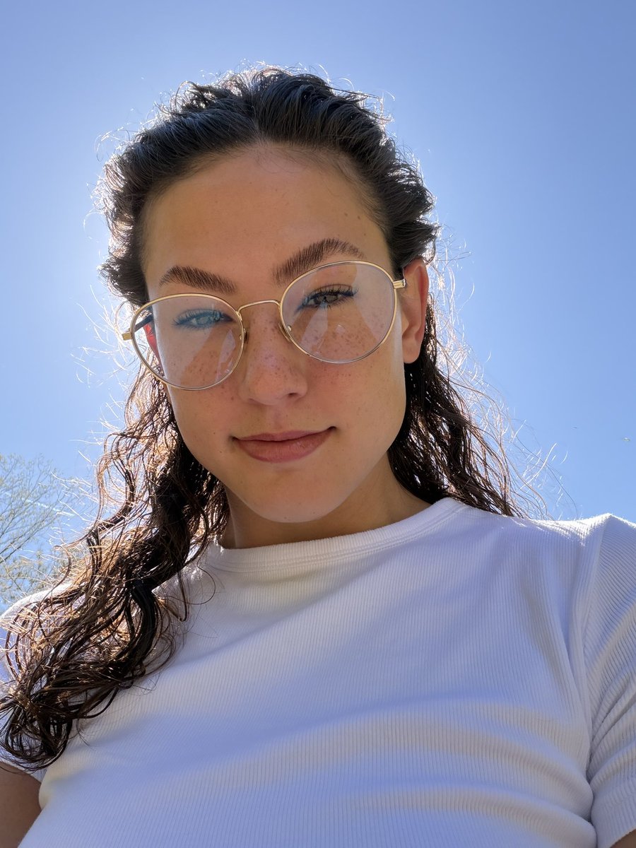 Sun soaked ☀️ https://t.co/HFS2IpRNRO