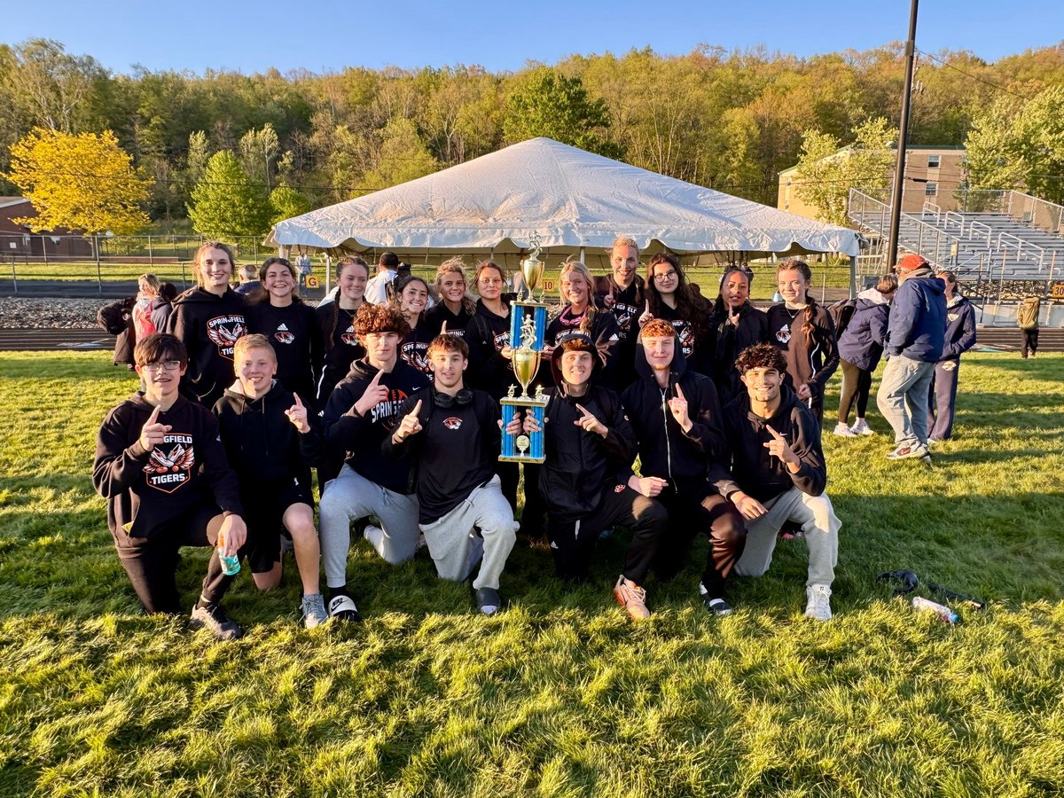 Chuck_Lewis91's tweet photo. Tigers Track Team wins Rocket Invitational. 🥇🐅 https://t.co/xjRFzgHnbD