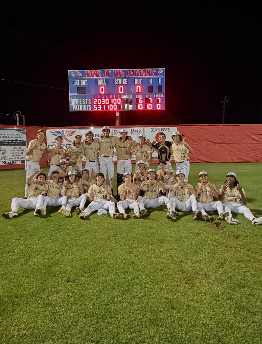 BaseballKresak's tweet photo. Doubleheader in the rain ending at 2:30am. @RoenKresak57182 with a couple multibase hits to push us into the Final Four. https://t.co/mWexK06O9s