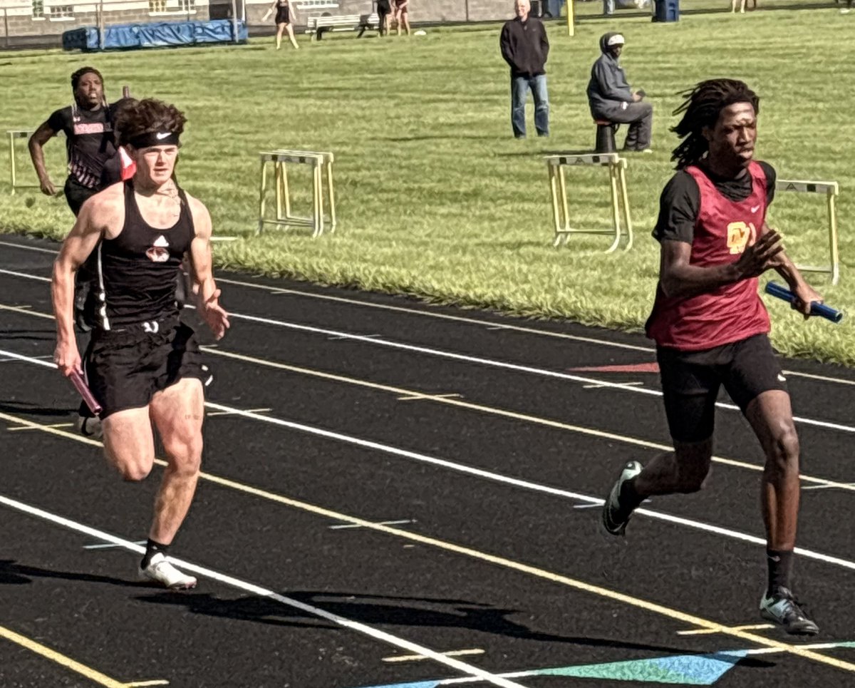 Chuck_Lewis91's tweet photo. Tigers Track Team wins Rocket Invitational. 🥇🐅 https://t.co/xjRFzgHnbD