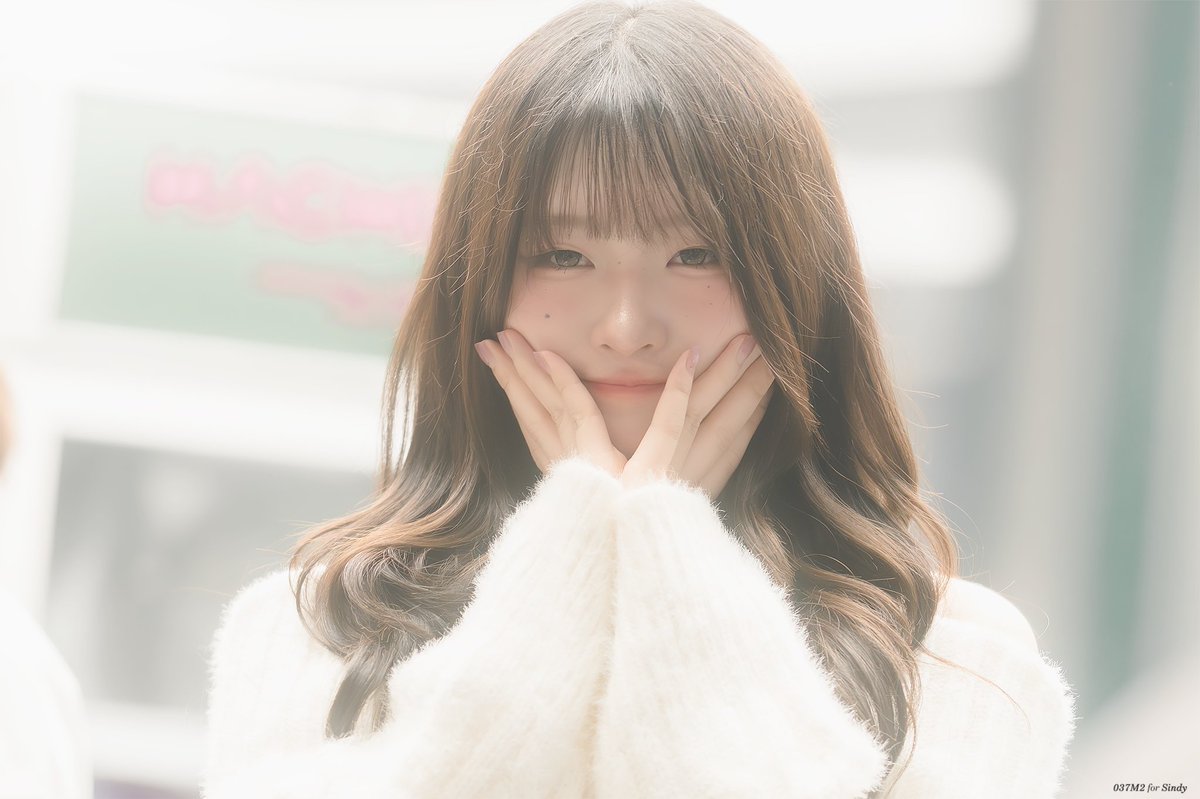เสี่ยจอมเผด็จการ แพ้ใจสาววัยใส ทะลุมิติมาแก้แค้นแม่เลี้ยงใจร้าย (2)

[260509] Sindy BNK48 @ BNK48 20th Single “Masaka no Confession” Roadshow, Fashion Island.
#SindyBNK48
#BNK48
#037M2