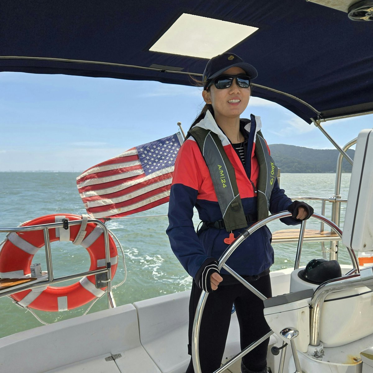 TWSailing's tweet photo. And another Bareboat Cruising Class -- all smiles -- taking their way out of the Oakland Estuary! https://t.co/y234MPozmd