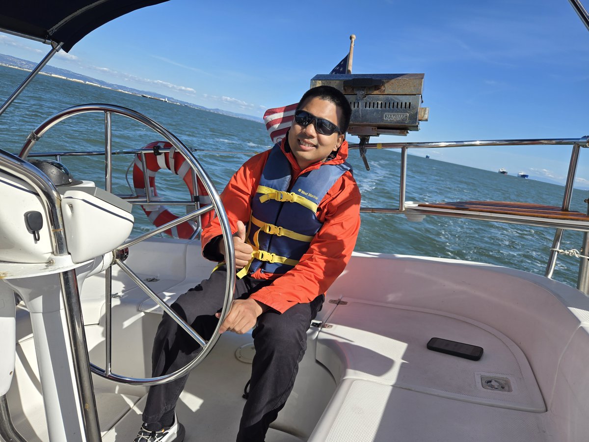 TWSailing's tweet photo. And another Bareboat Cruising Class -- all smiles -- taking their way out of the Oakland Estuary! https://t.co/y234MPozmd