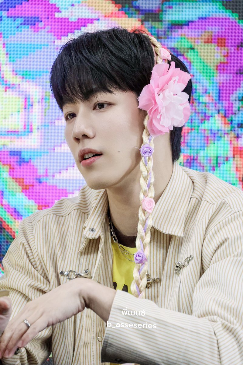 สวย สวย สวย 🥹🥹

YINWAR 2ND FANSIGN CNX
#CNX_YINWAR2NDFANSIGN
#YINWAR2NDFANSIGN
<a href="/warwanarat/">ว</a> #warwanarat